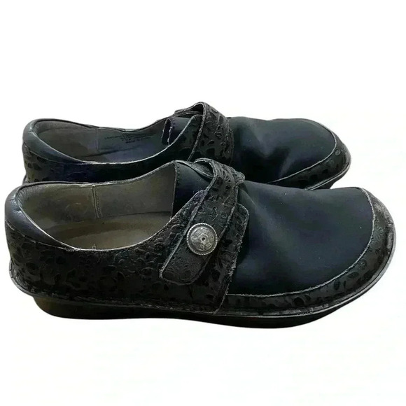 Algeria Den-435W Brenna embossed shoes flat black women slip on leather 38 (7.5) - Picture 2 of 10